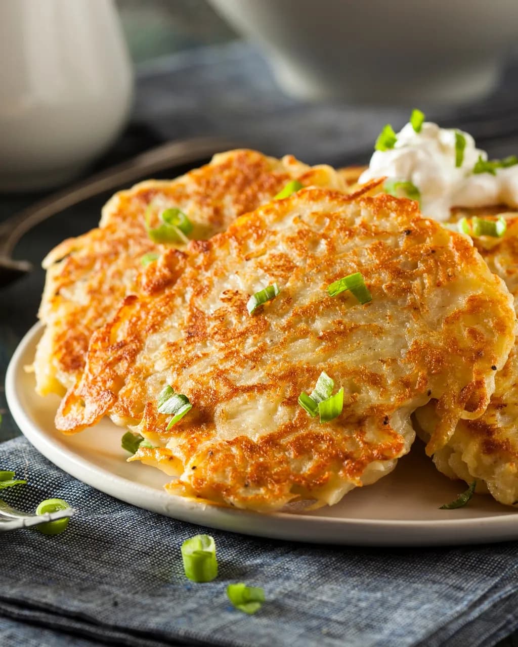 Placki ziemniaczane z czym jeść? Rewelacyjne pomysły na pyszne towarzystwo