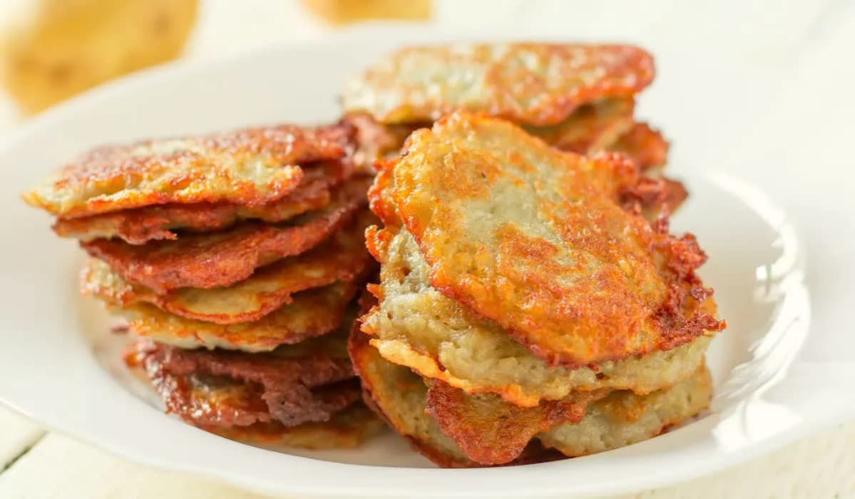 Jak sprawnie zetrzeć ziemniaki na placki? Unikaj tych błędów!